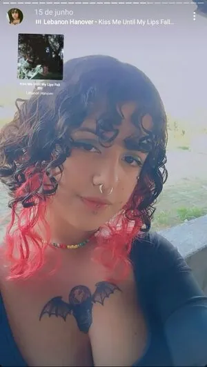 Ispuky Peituda Gostosa content