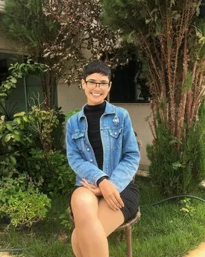 Isis Rodrigues content