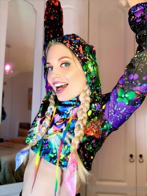 ittybittyprettykittyfree content