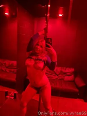 ivyrae69 content