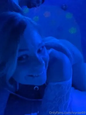 ivyrae69 content