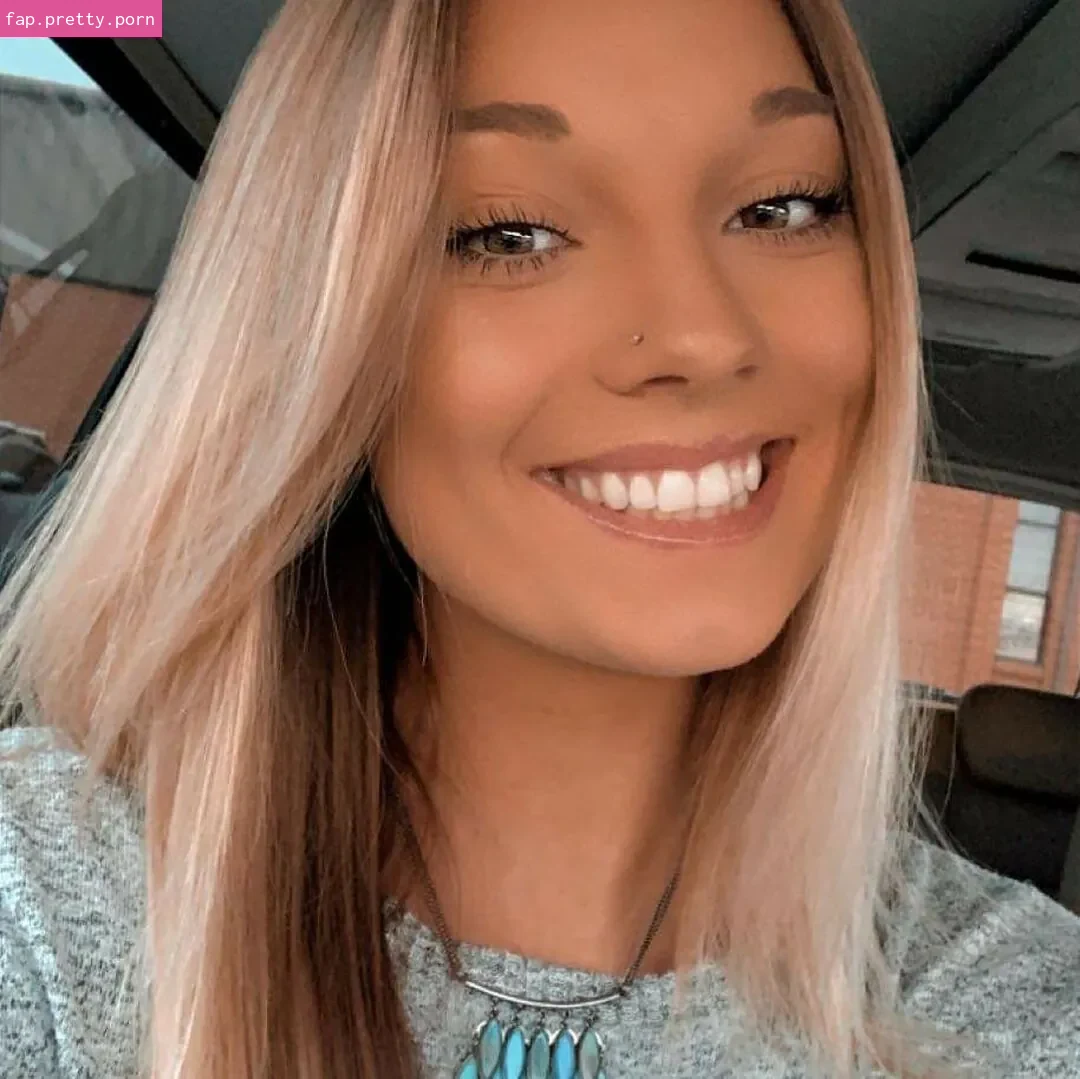 Izziyo14 - Photo #31