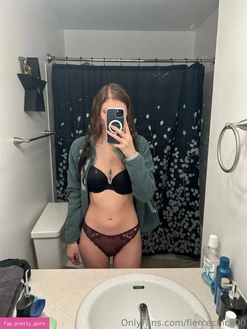 Jess Adams - Photo #11