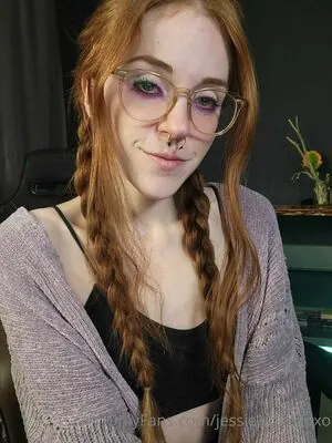 jessiewolfexoxo content