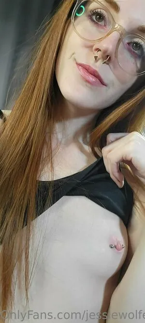 jessiewolfexoxo content