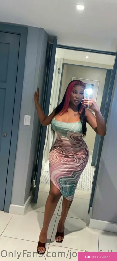 Jordyn Falls - Photo #06