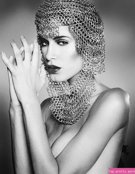 Jaslene Gonzalez - Photo #02