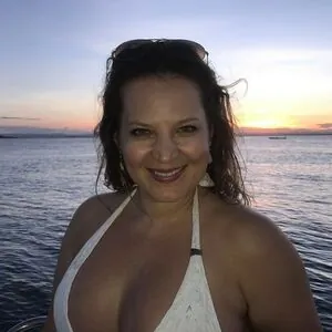 Joice Hasselmann content