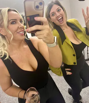 Jenni Jane Hall content