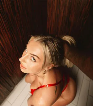 Jiggly_jessicaa content