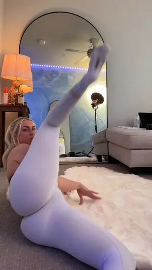 Jiggly_jessicaa content