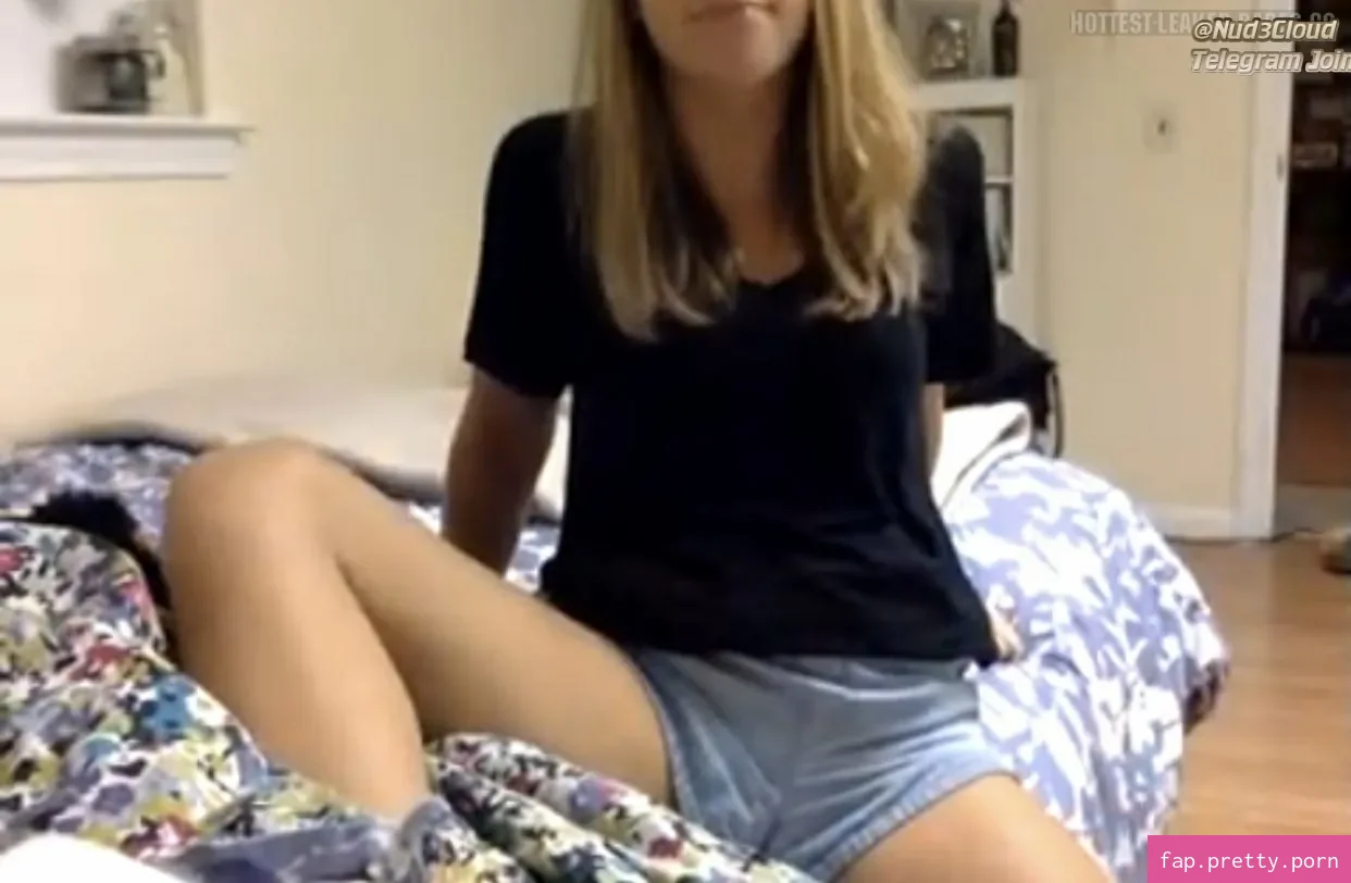 Julia Lydon - Photo #14