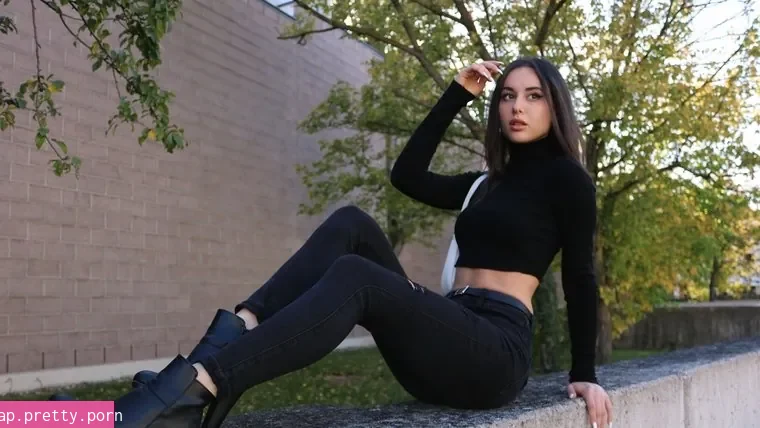 just_lola20 - Photo #01