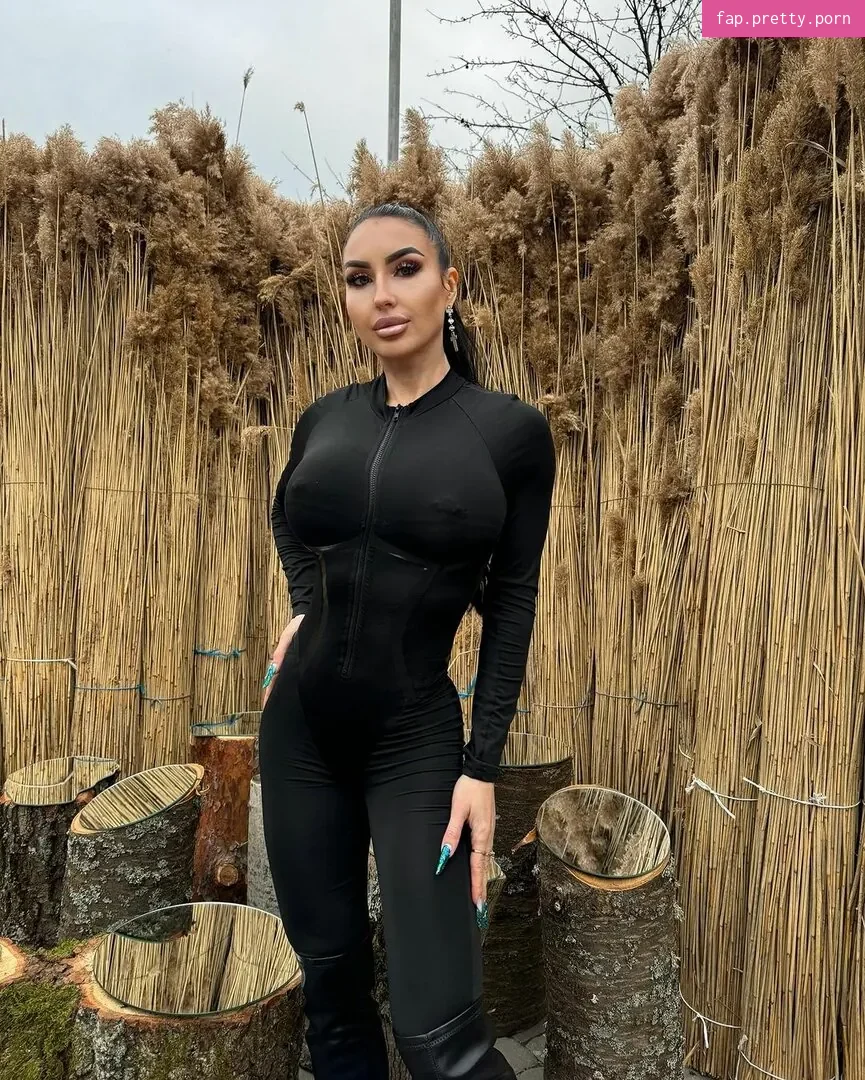 julieta_mur - Photo #23