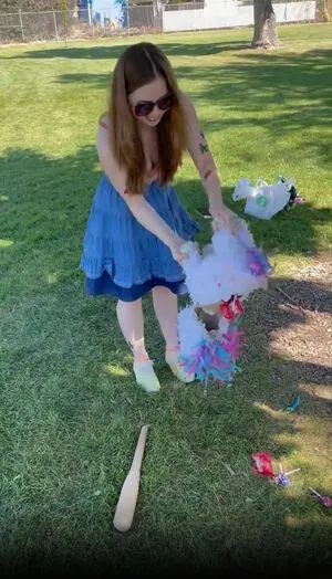 Jenny Nicholson content