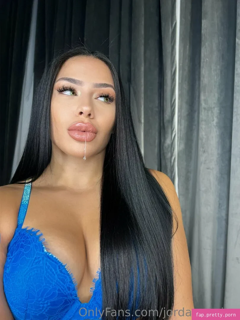 jordananajjar - Photo #35