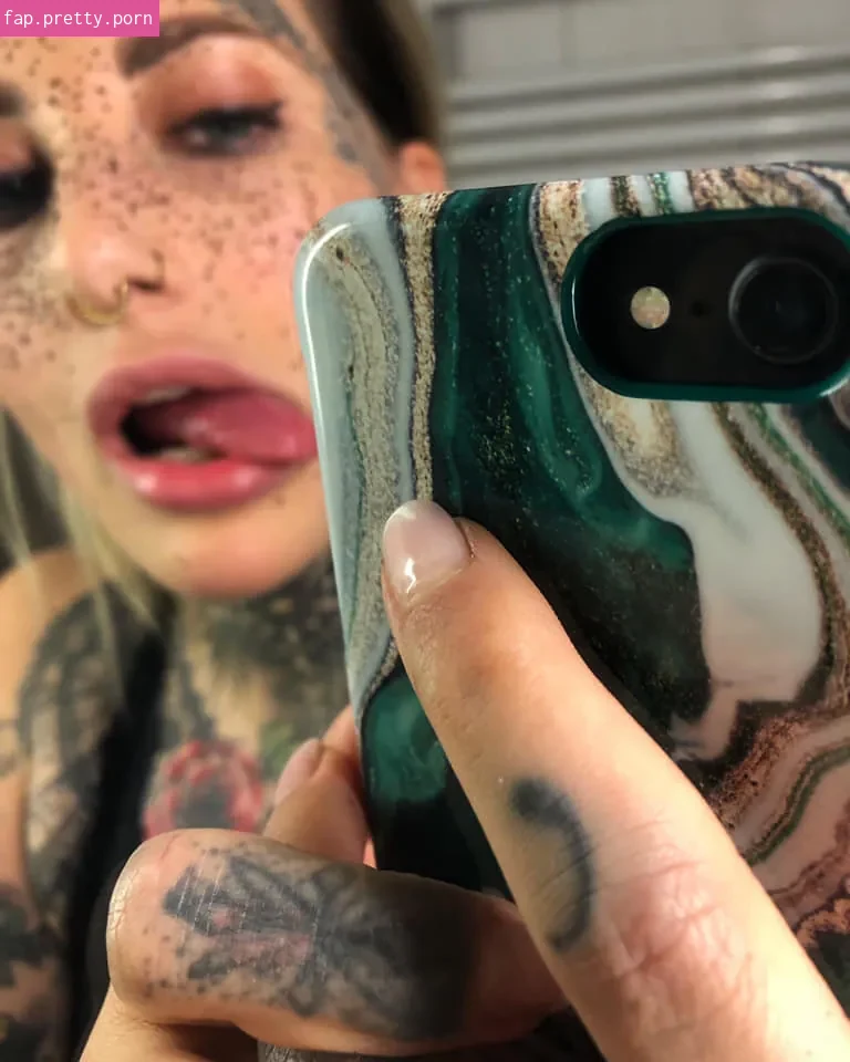 Julia Oertgen - Photo #08