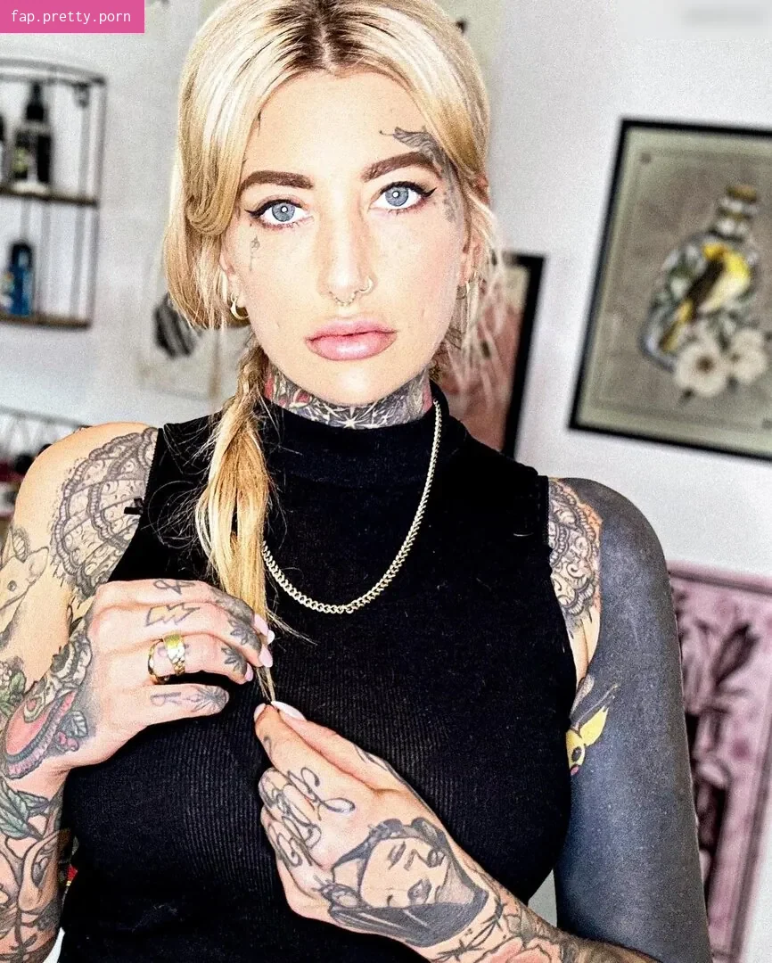 Julia Oertgen - Photo #17