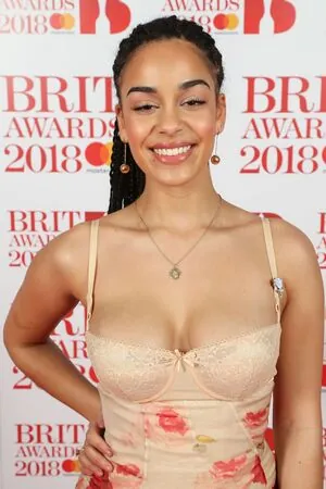 Jorja Smith content