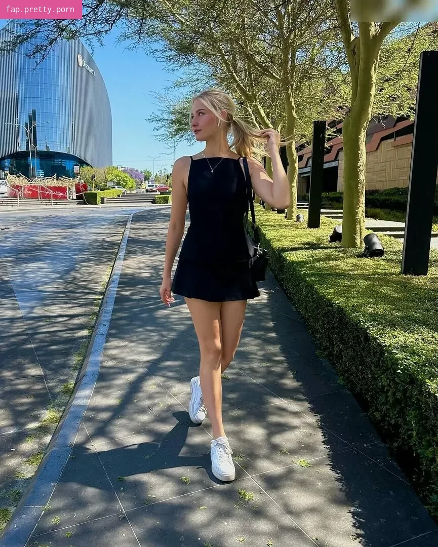 Juliet Small - Photo #10