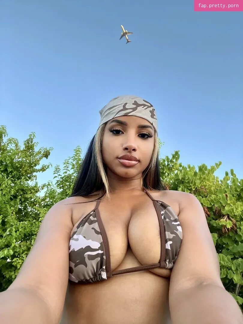 Jelenny Tejada content