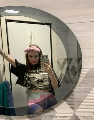 juliablomyyyy content