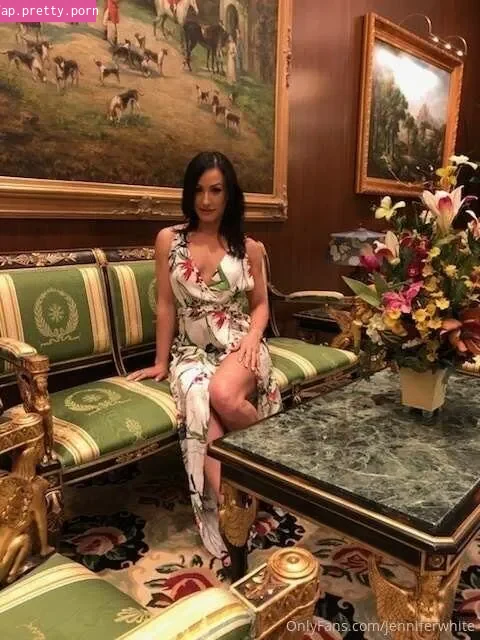 Jennifer White - Photo #37