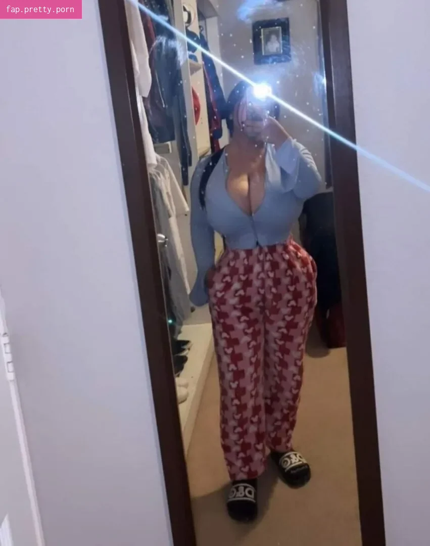 Karlaguilarrrr - Photo #15