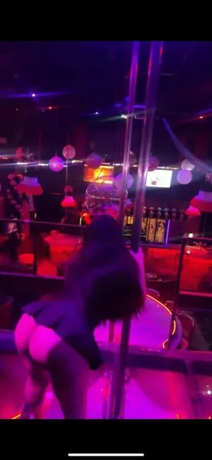 Karlaguilarrrr content