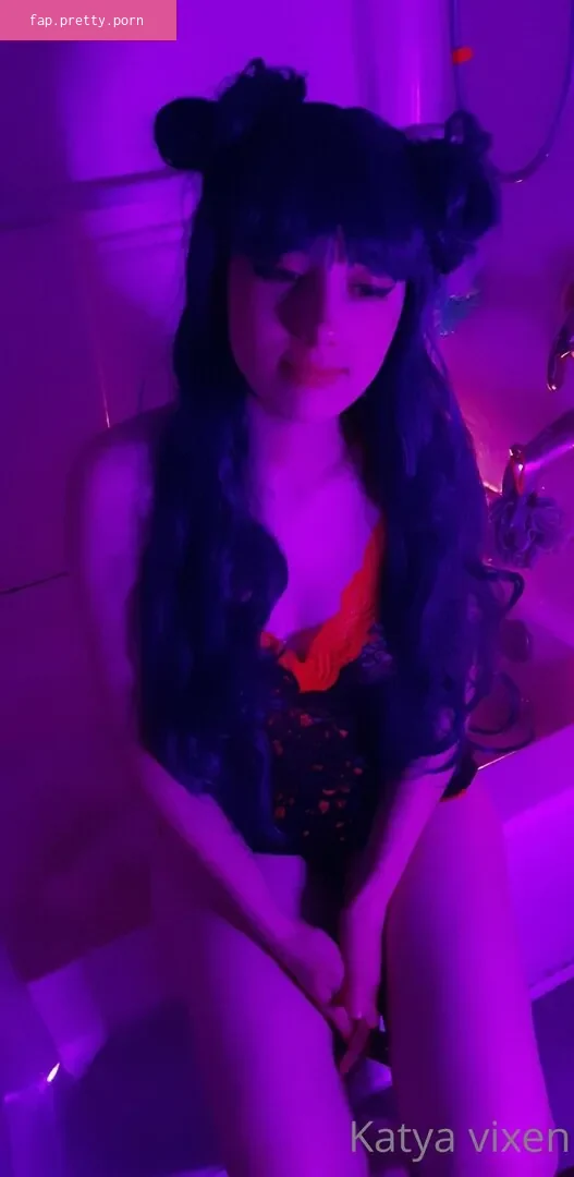 katyavixen01 - Photo #04