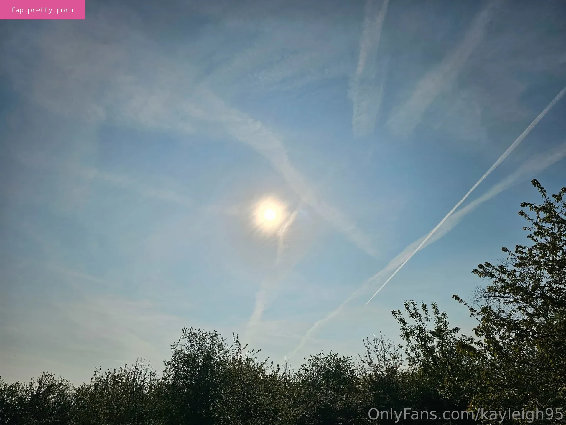 Kayleigh - Photo #10