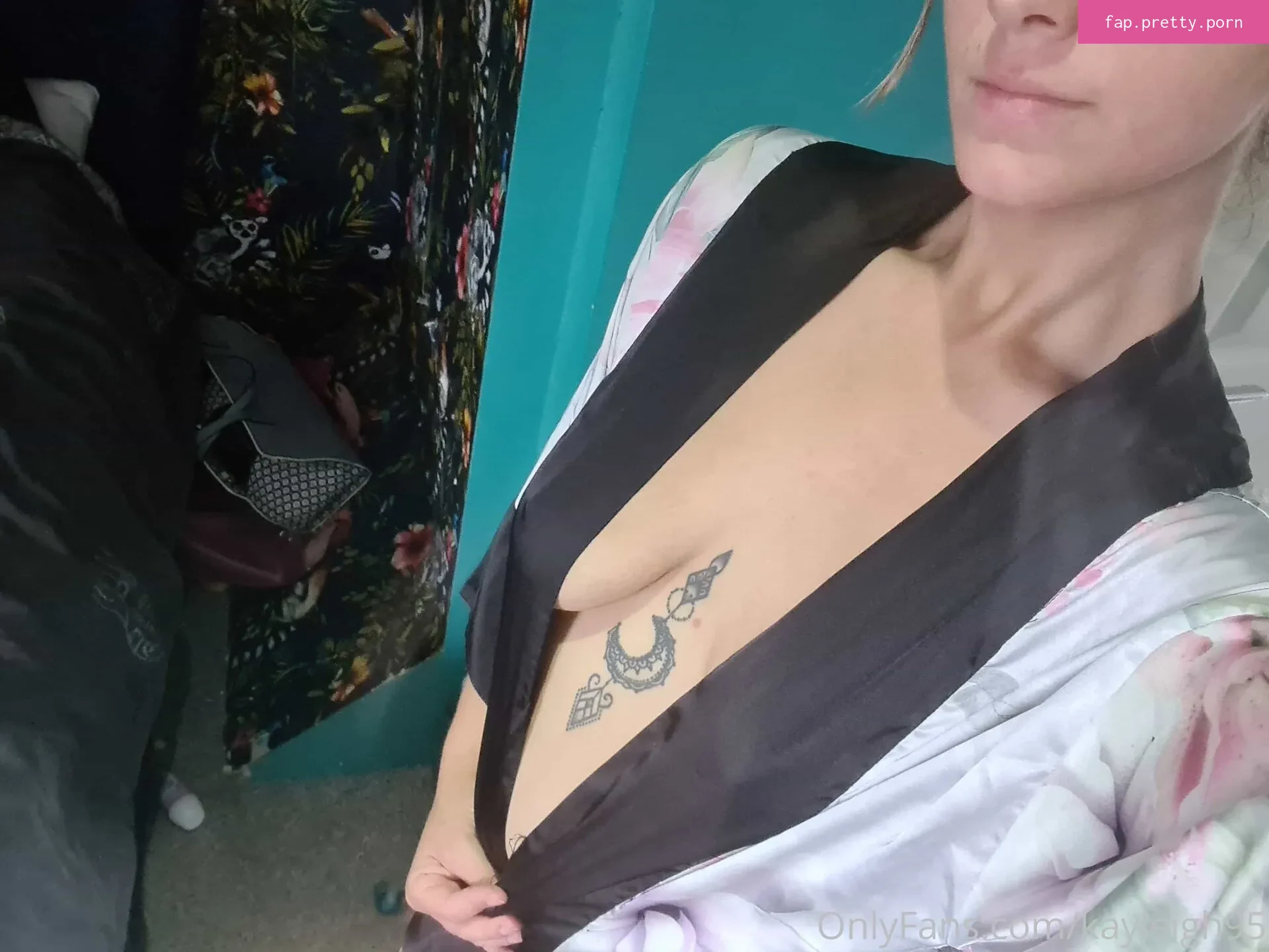 Kayleigh - Photo #37