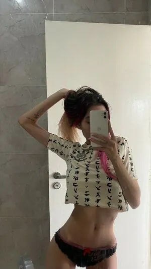 Kimberly Aroa content