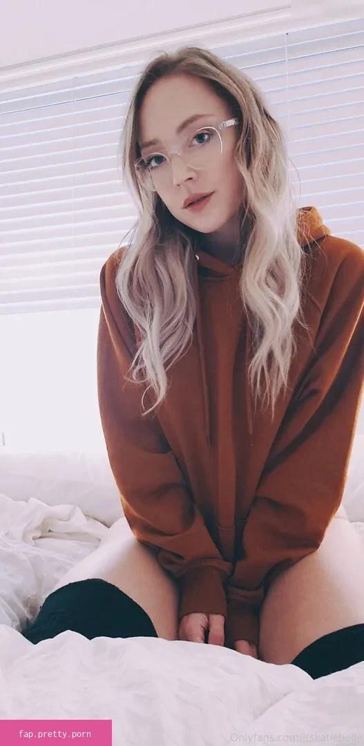 Katie Belle - Photo #28