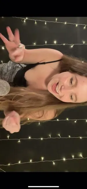 Kelly Belly ASMR content