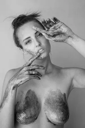 Kinga Chorostowska content