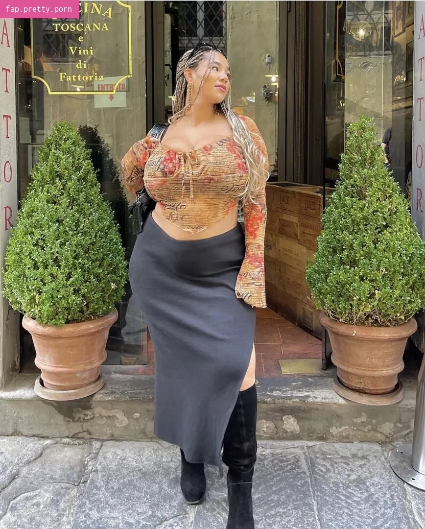 Katelyn Folasade - Photo #01