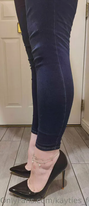 kayties_feet content