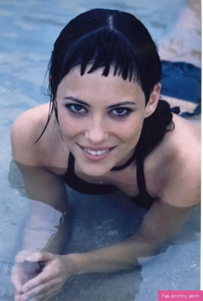 Kate Kelton - Photo #02