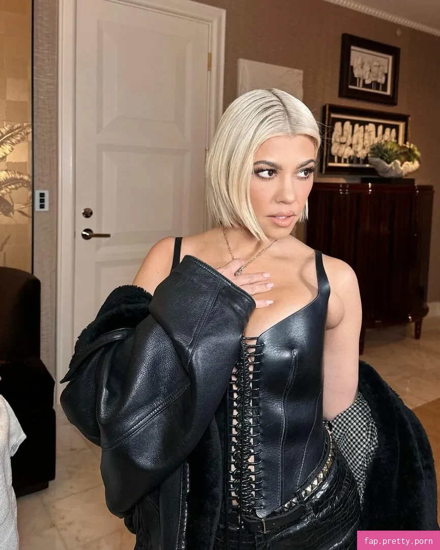Kourtney Kardashian / kourtneykardash Nude Leaked OnlyFans Photo #28