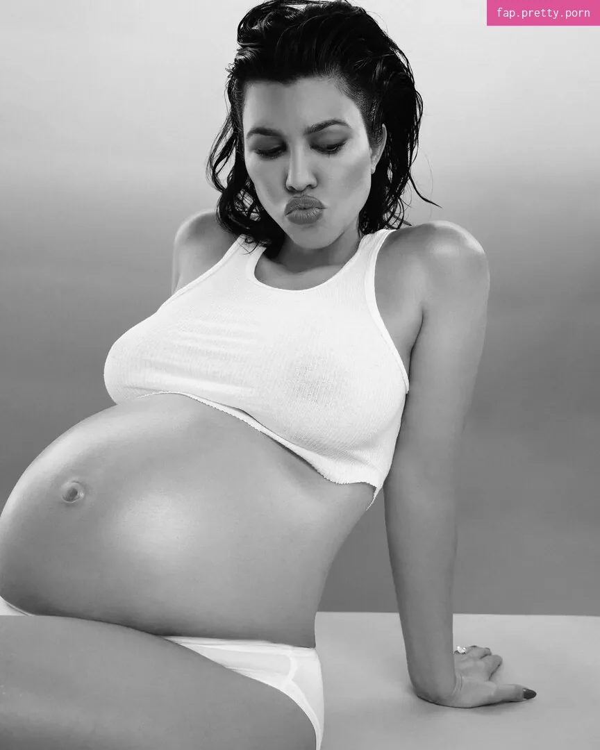 Kourtney Kardashian / kourtneykardash Nude Leaked OnlyFans Photo #28