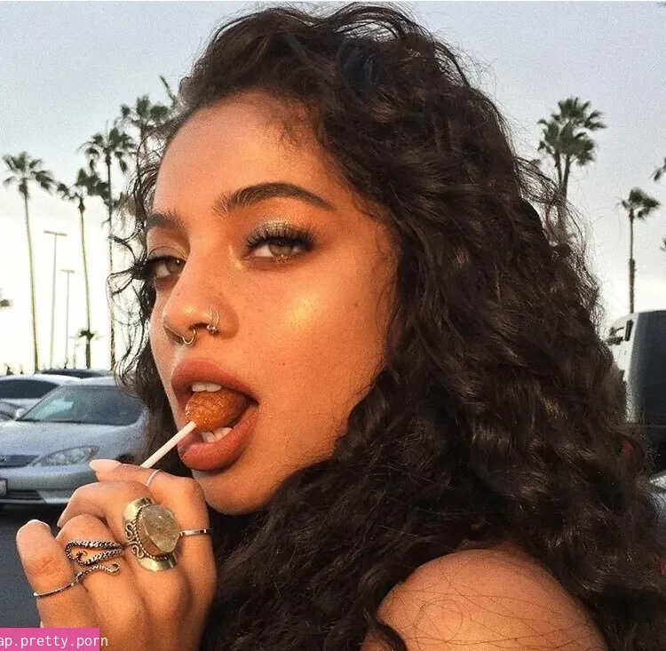 Kiana Ledé - Photo #14