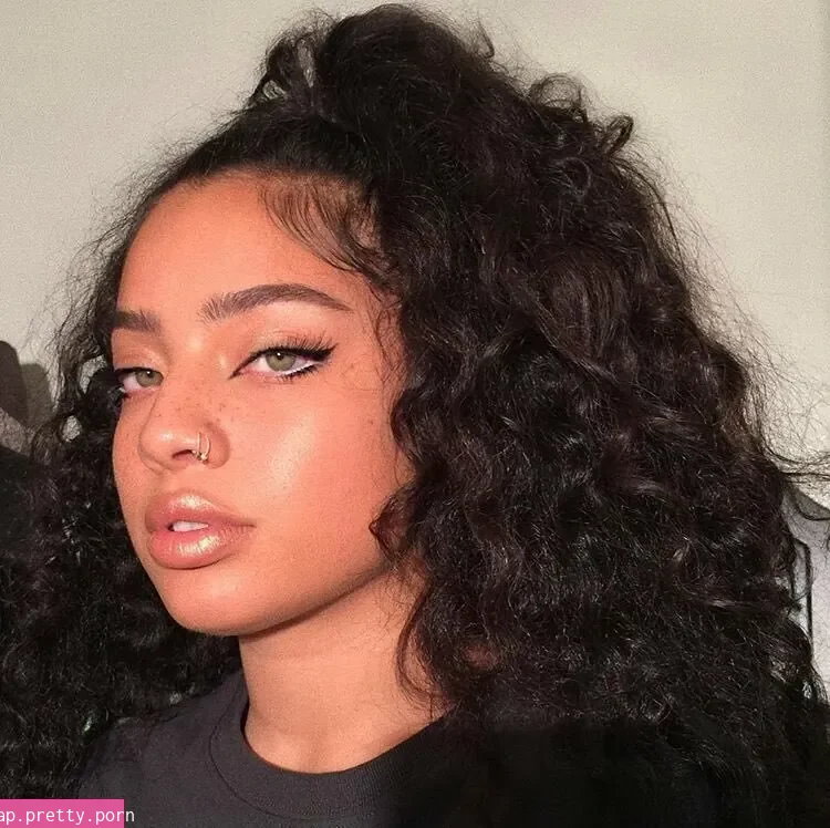 Kiana Ledé - Photo #15