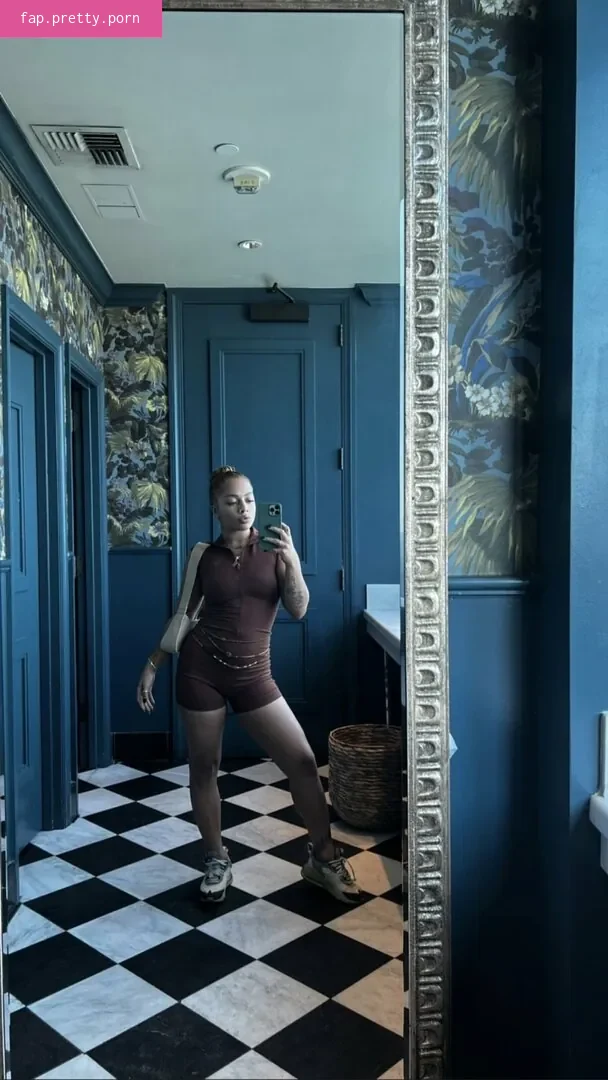 Kiana Ledé - Photo #55