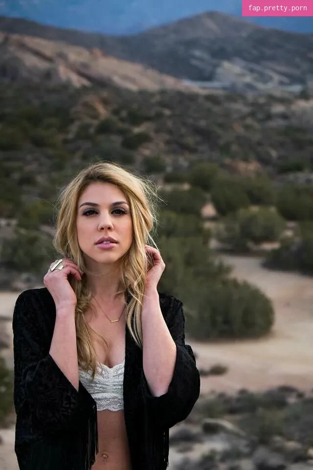 Kate Mansi content