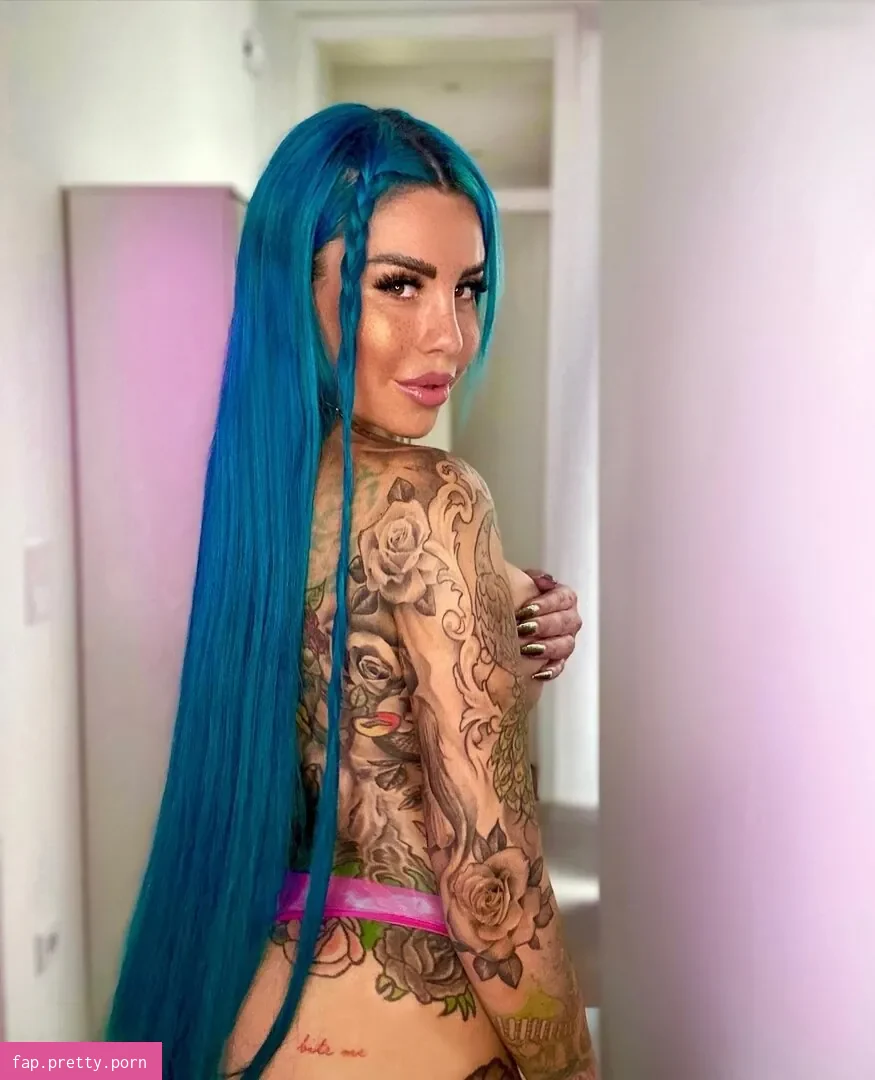 Kate Merlan - Photo #37