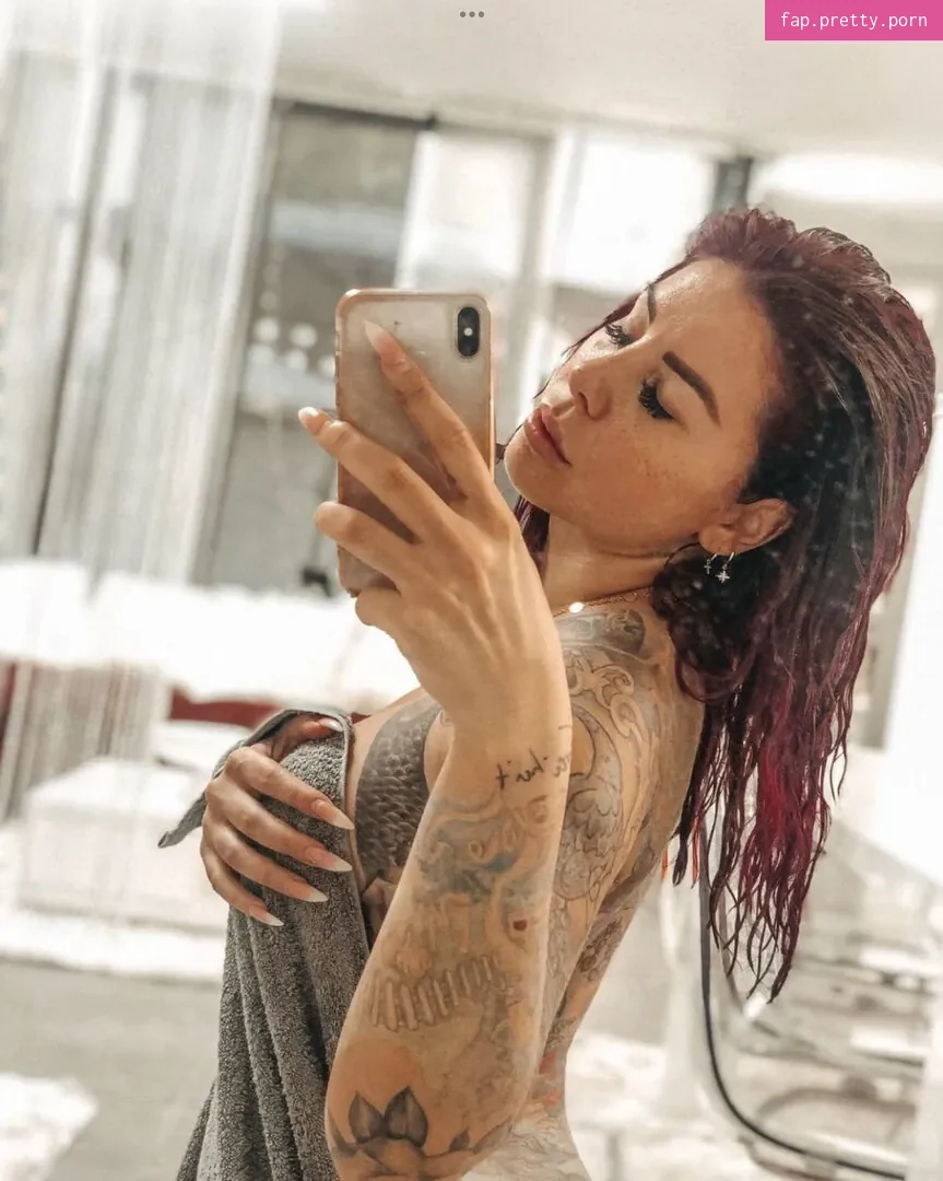 Kate Merlan - Photo #59