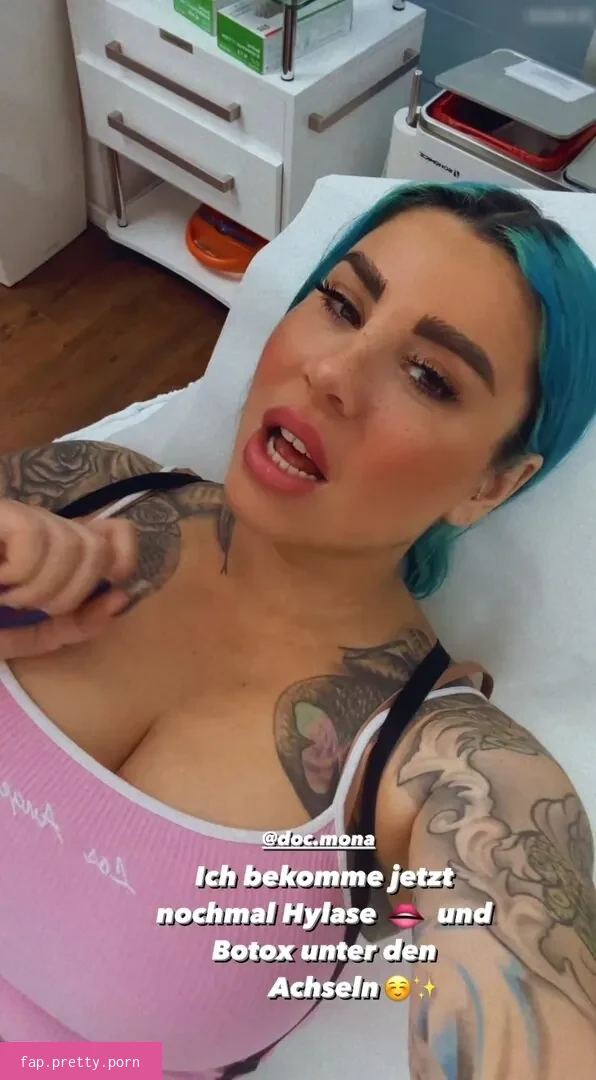 Kate Merlan - Photo #77