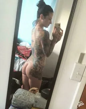 Kirsty Nicole content