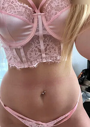 Kate Peaches content